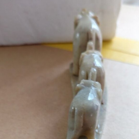 Chelsea Elephants Three in Row Antique Vintage Handcarved Marble Made in India - Picture 8 of 13